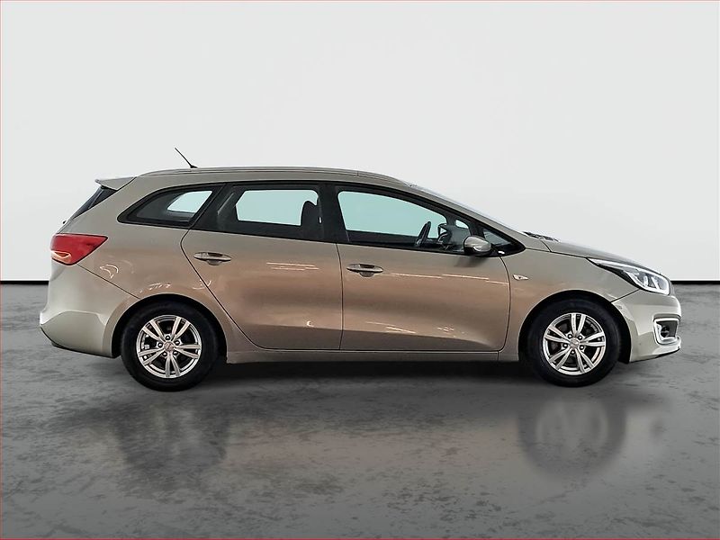 Kia Ceed (2017) 1.4 CRDi, Serv.kniha, Tempomat - fotka 6 z 16