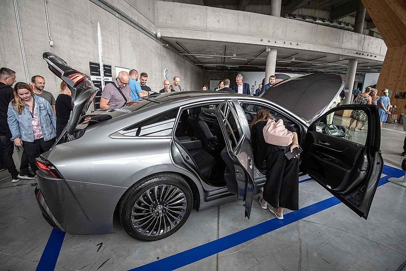 Prezentace vozidla Toyota Mirai, prvního auta na vodíkový pohon v ČR, které bude poprvé k vidění na Moravě, 19. srpna 2021 v Ostravě.