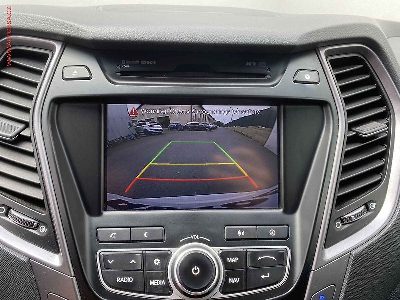Hyundai Santa Fe (2014) 2.2 CRDi 4x4, ČR, AT, navi - fotka 17 z 18
