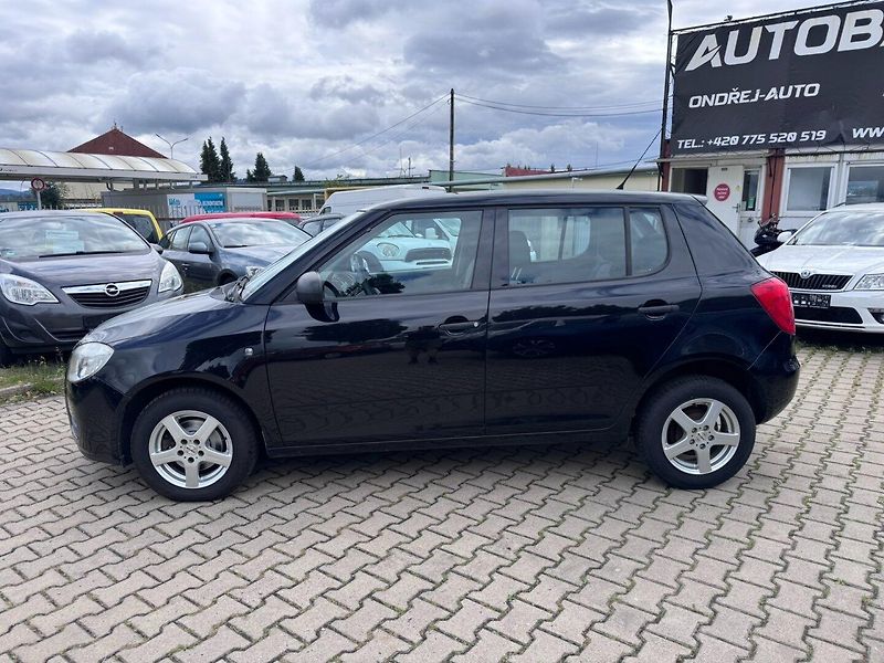 Škoda Fabia (2010) 1,4i 16V 63 KW 2.MAJ KILOMETRY - fotka 3 z 50