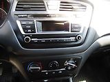 Hyundai i20 (2018) 1.2i, 1.maj,ČR, Klima - náhled 12