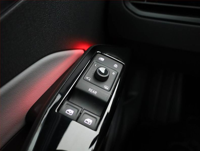 Volkswagen ID.3 (2020) Pro Perf. (62 kWh), SoH 86% - fotka 17 z 21