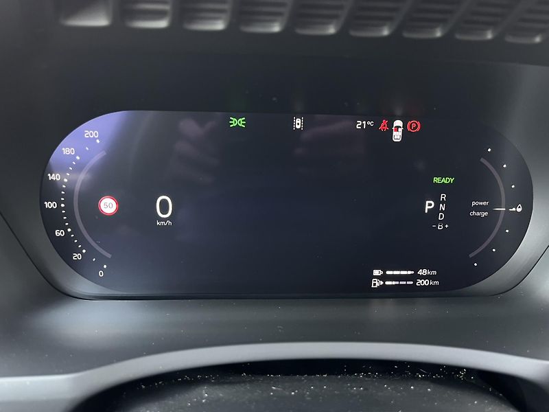 Volvo XC90 T8 AWD ULT B&W VENT VZDUCH 7M* - fotka 24 z 55