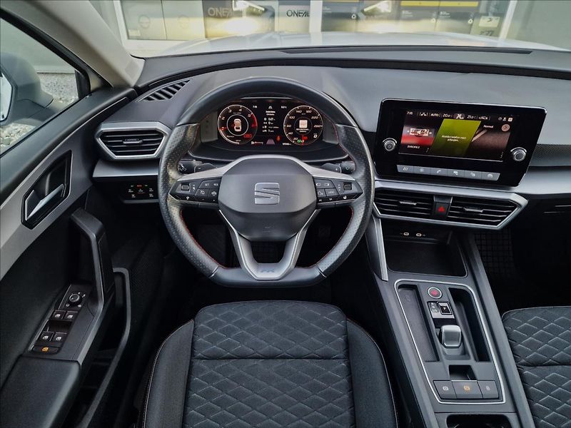 Seat Leon 2.0TDI 110kW DSG FR ST,1.Maj - fotka 12 z 50