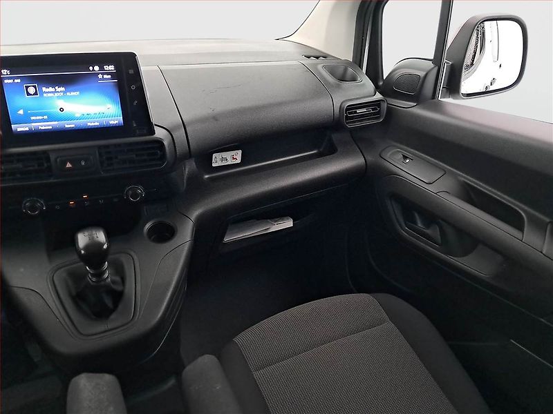 Toyota ProAce City (2022) Maxi 1.5 D-4D, 5Míst, ČR, 1Maj - fotka 8 z 17