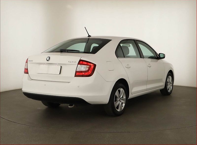 Škoda Rapid (2019) Ambition 1.0 TSI - fotka 5 z 16