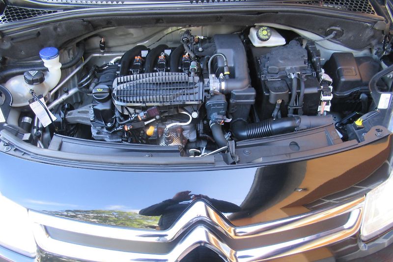Citroën C3 1.0i KLIMA SADA KOL - fotka 19 z 20