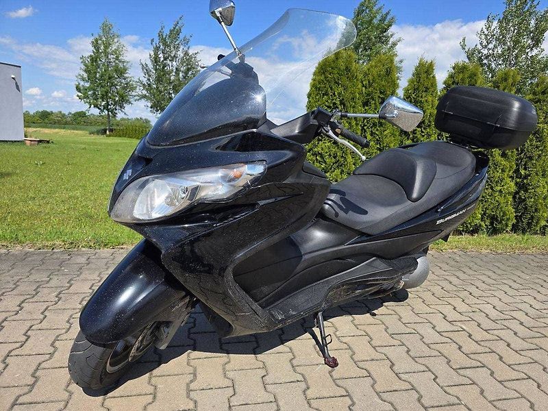 Suzuki Burgman 400 (2010) ABS AKCE 44900 - fotka 9 z 12