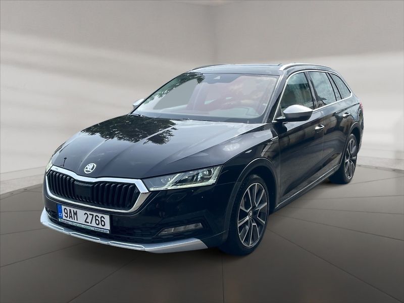 Škoda Octavia 2,0 TDI Scout 4x4 DSG - fotka 3 z 11