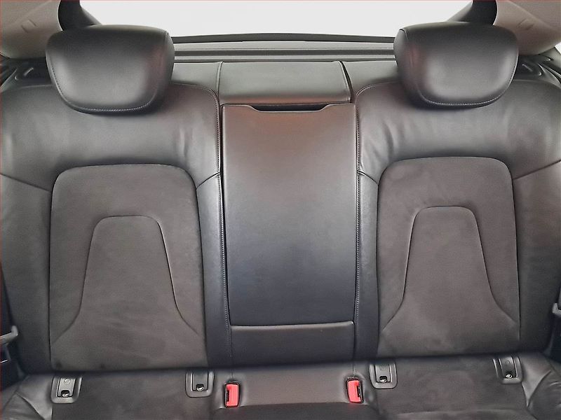 Audi A5 (2010) 2.0 TFSI, Automat, Serv.kniha - fotka 10 z 20