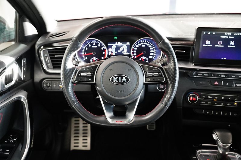 Kia ProCeed - fotka 17 z 29