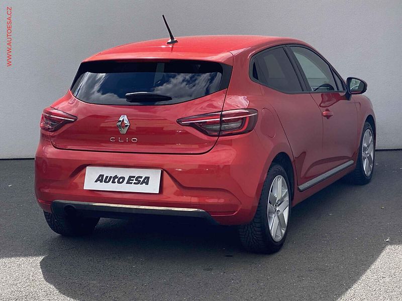 Renault Clio (2020) 1.0 TCe, 2.maj,ČR, STK5/28 - fotka 4 z 17