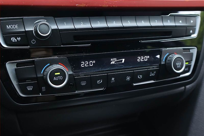 BMW Řada 4 (2015) Sport Line 420d, Automat, Navi - fotka 16 z 25