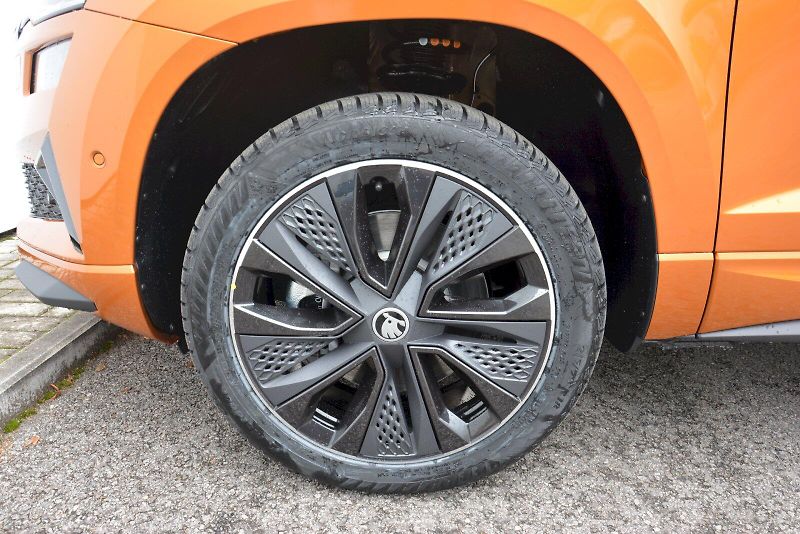 Škoda Karoq (2026) SportLine 1,5 TSI 110 kW 7 AP - fotka 14 z 20