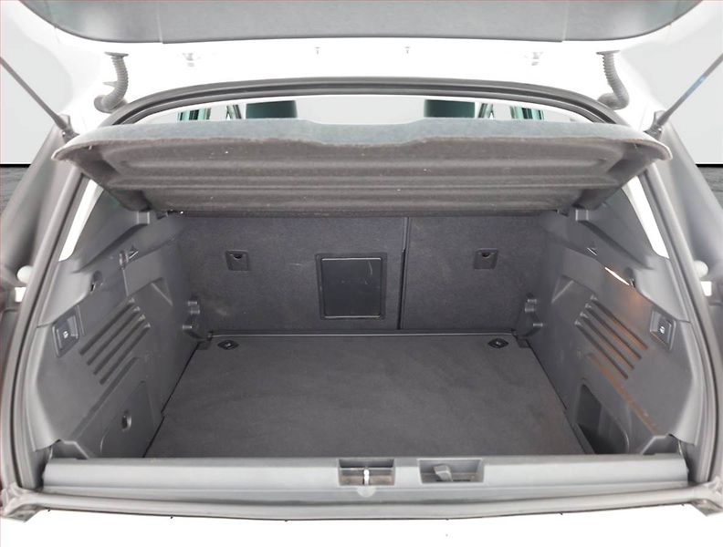 Peugeot 3008 (2015) 1.6 BlueHDi, Tempomat - fotka 14 z 15