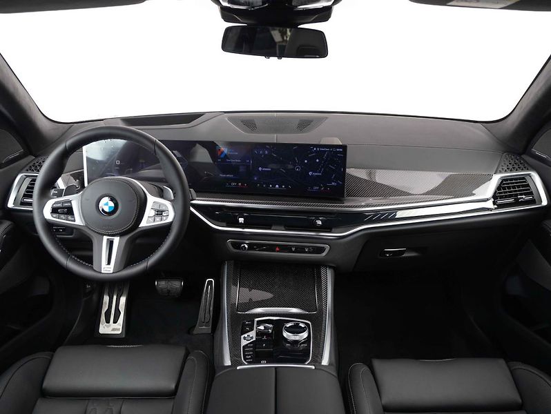 BMW X5 M60i - fotka 6 z 6