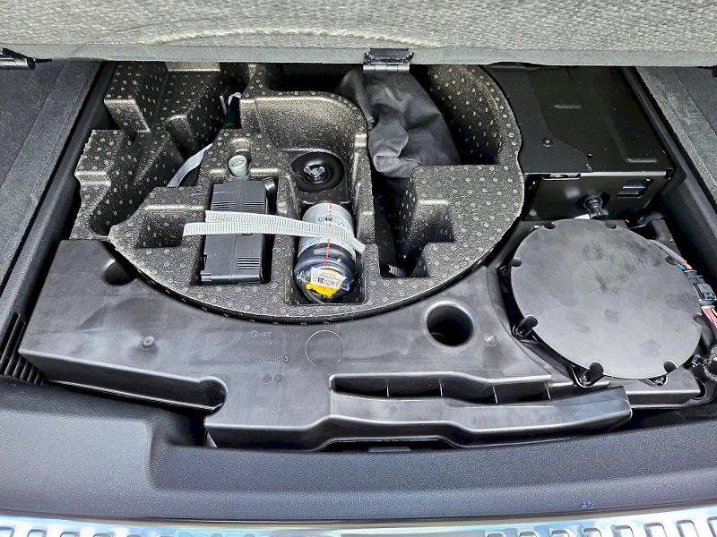 Audi Q8 (2025) 50 TDI 210kW quattro - fotka 27 z 32