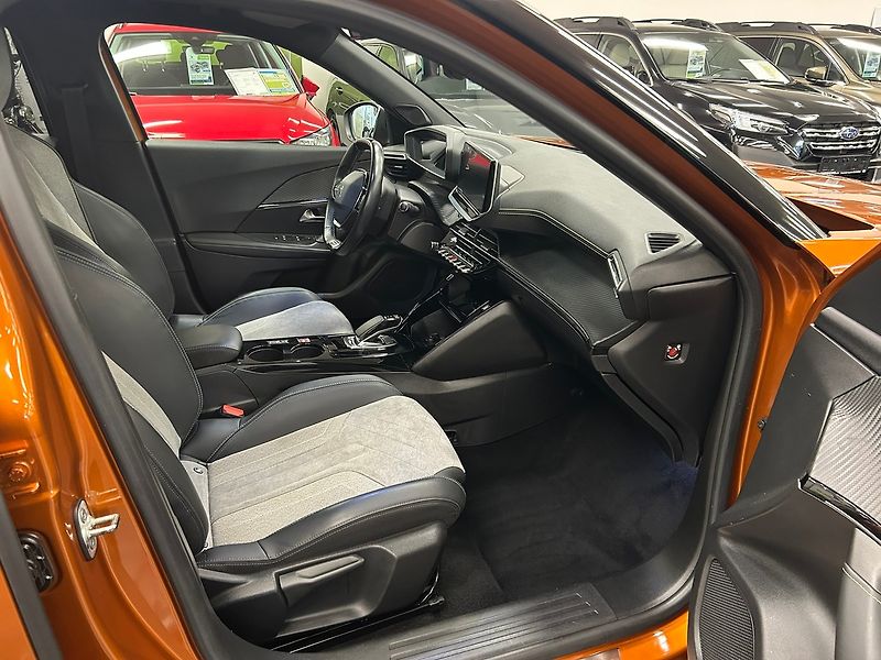 Peugeot 2008 (2021) SoH 89% GT 50kWh | Záruka - fotka 30 z 66