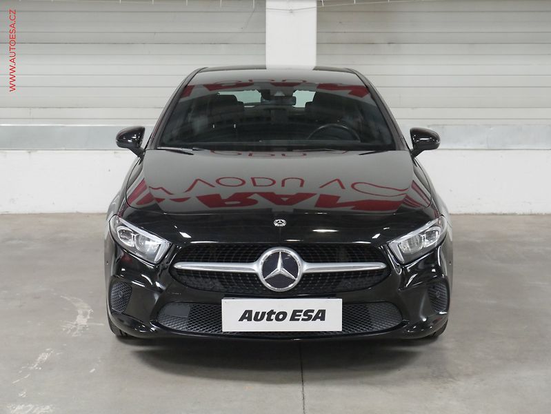 Mercedes-Benz Třídy A (2020) 1.3i, ČR, AC, LED, výhřev - fotka 2 z 25
