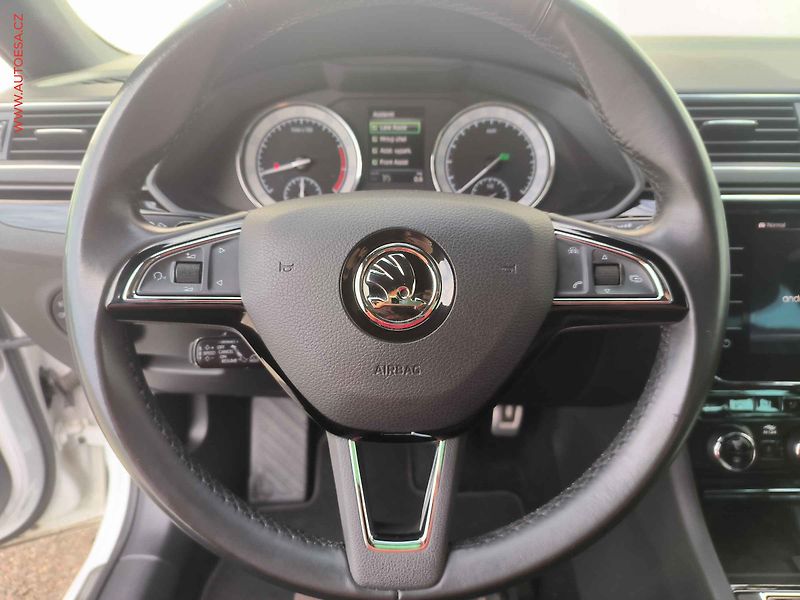 Škoda Superb (2018) 2.0 TSI 4x4, L&K, DSG, TZ - fotka 23 z 32