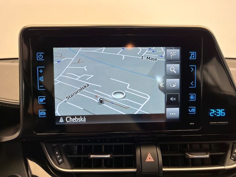 Toyota C-HR Hybrid 1.8 VVT-i E-CVT Active - fotka 19 z 21