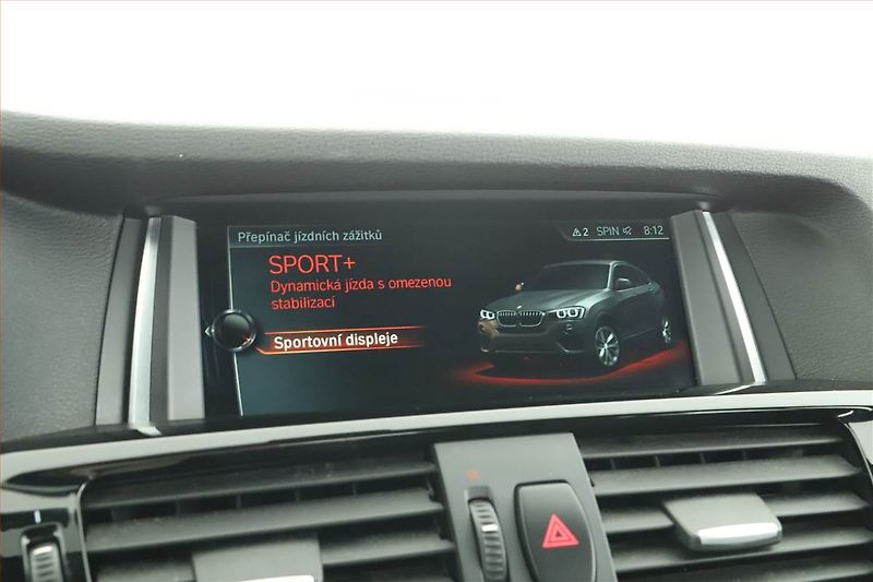 BMW X4 (2018) xDrive30d - fotka 15 z 22