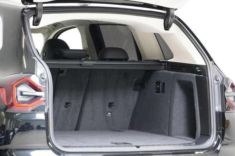 BMW X3 Xdrive20i,ČR,Kamera,Vyhř.volan - fotka 9 z 32