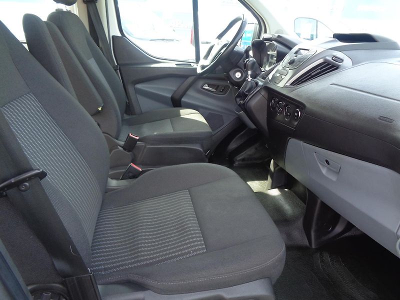 Ford Transit Custom 2,0 TDCI  L1H1 8MÍST BUS KLIMA - fotka 21 z 41