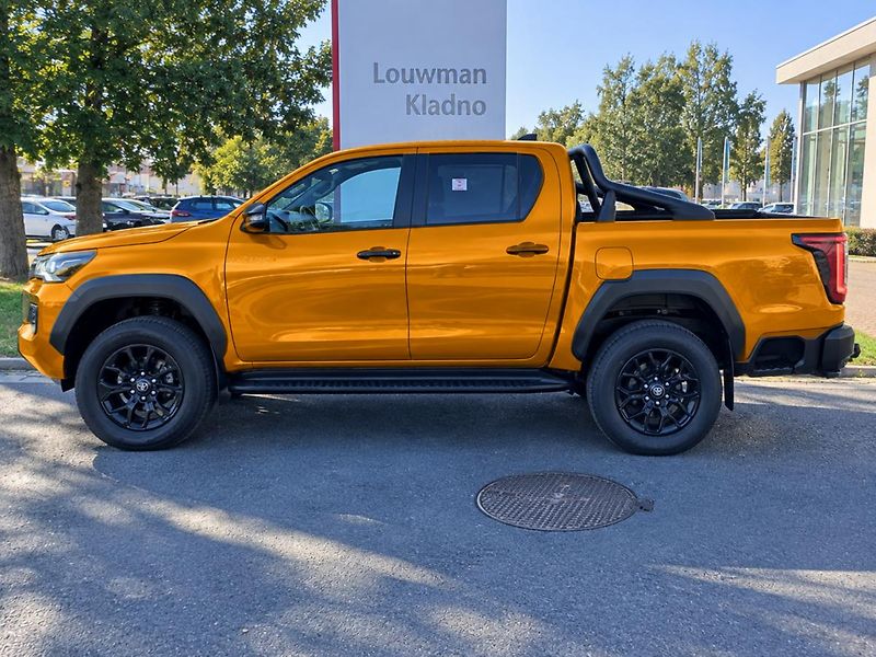 Toyota Hilux 2.8L Diesel 48V MHEV - 4x4 - 6 - fotka 4 z 8
