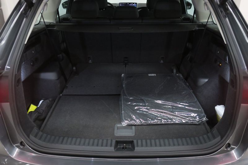 Škoda Kodiaq (2024) SELECTION 142kW 4X4 7M Nez.To. - fotka 46 z 50