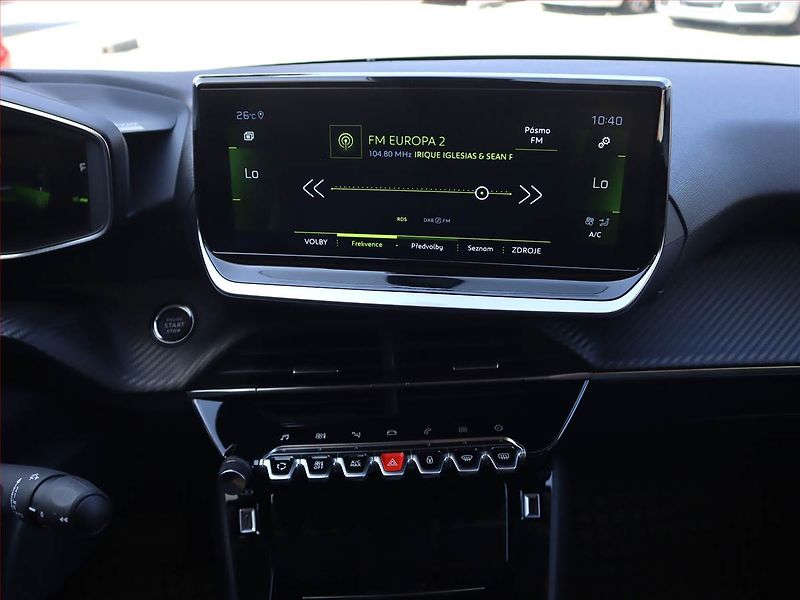 Peugeot 208 (2023) 1.2 PureTech, Automat, Navi - fotka 12 z 23