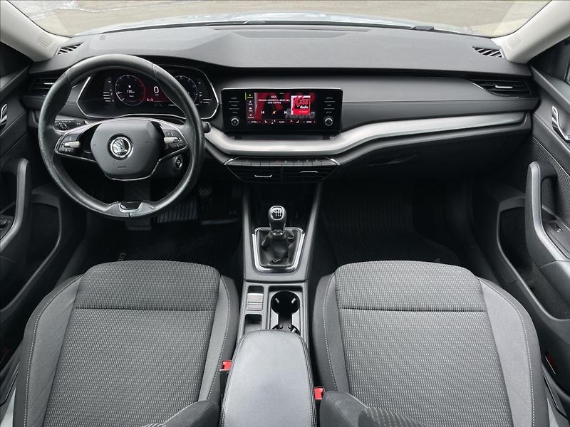 Škoda Octavia 2,0 TDI Combi Ambition Plus - fotka 6 z 22