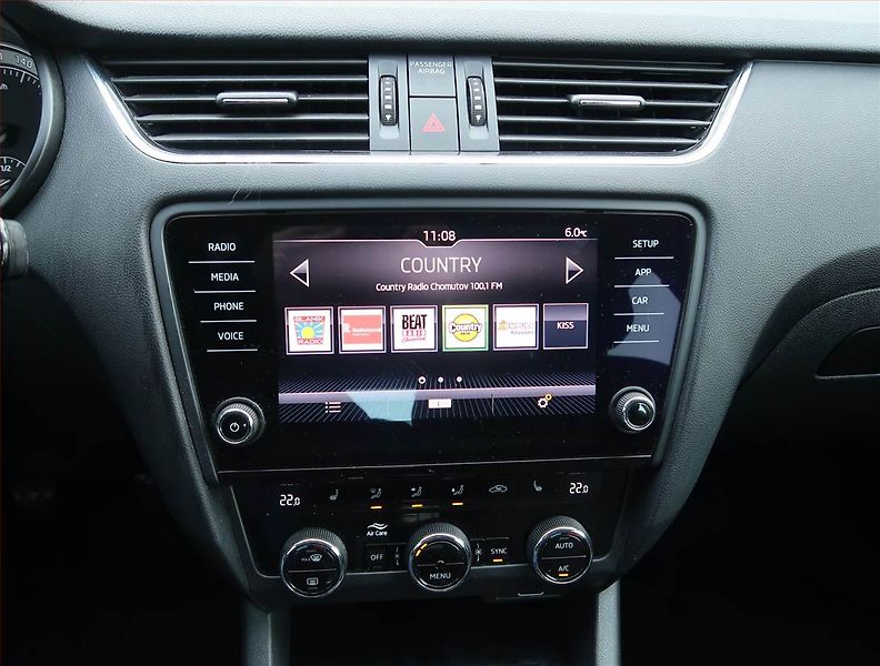 Škoda Octavia (2019) Ambition Plus 1.5 TSI - fotka 12 z 15
