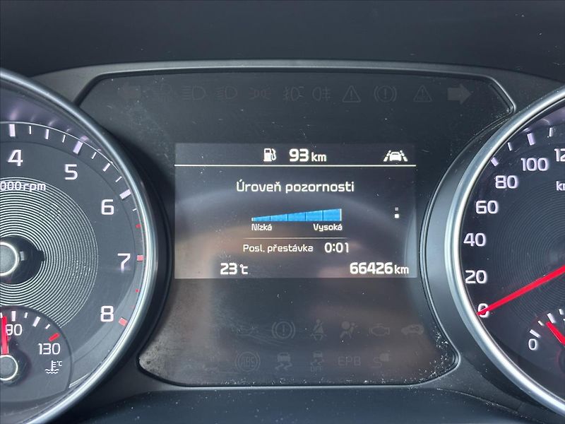 Kia Ceed 1,5 TGDi GT Line 1.ČR TAŽNÉ - fotka 45 z 47