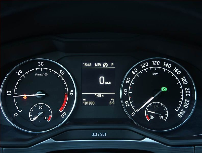 Škoda Superb (2020) Ambition 2.0 TDI, Automat - fotka 11 z 19