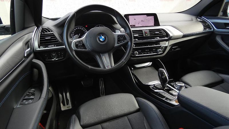 BMW X4 xDrive 20i M Sport - fotka 5 z 23