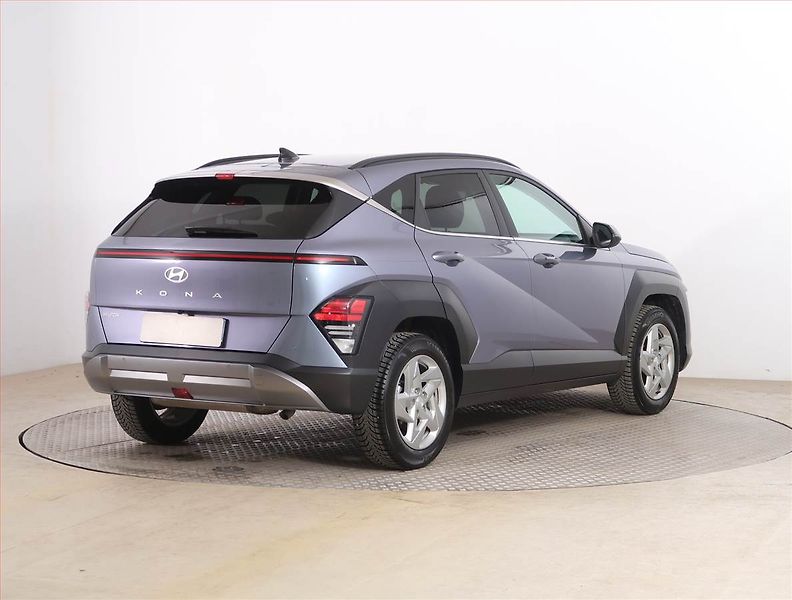 Hyundai Kona (2024) 1.0 T-GDI - fotka 5 z 20