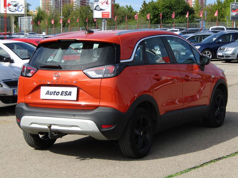 Opel Crossland (2021) 1.2 PT, 1.maj,ČR, Elegance - fotka 4 z 17