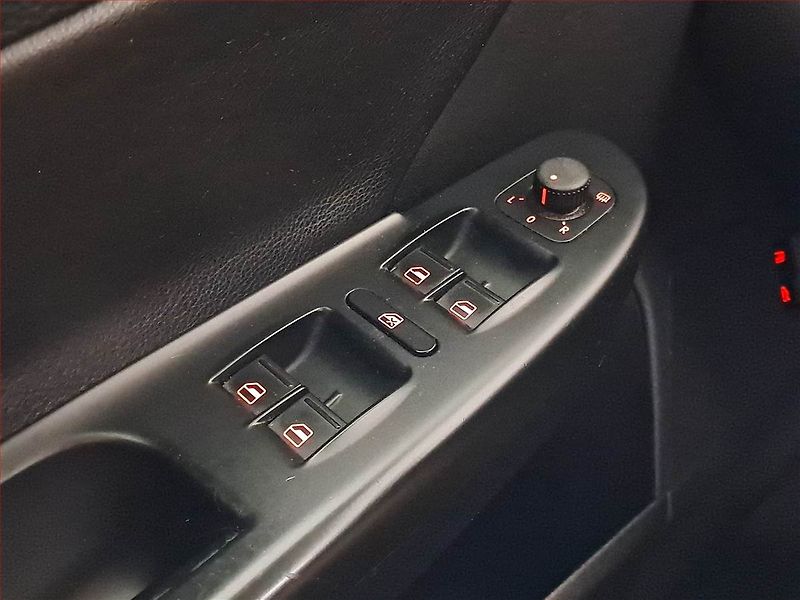 Volkswagen Passat (2008) 2.0 TDI, Automat, nová STK - fotka 17 z 18