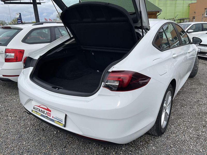 Opel Insignia 2.0CDTi 125kW AT-NEHAV-DPH-ČR! - fotka 6 z 32