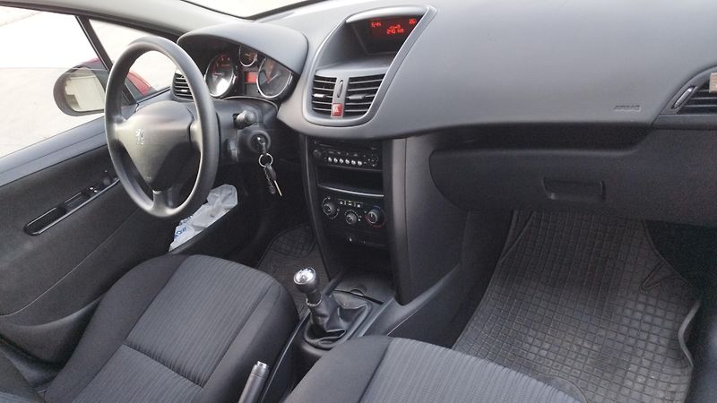 Peugeot 207 (2010) SW 1.4i,volat- 608 081 843 - fotka 15 z 15