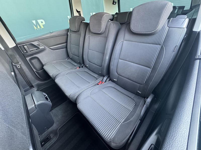 Seat Alhambra (2014) 2.0TDi MAN 4Drive Style, RZV - fotka 17 z 43