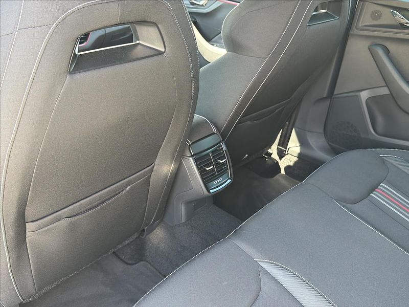 Škoda Kamiq 1,5 TSI 110 kW DSG Monte Carlo - fotka 30 z 36