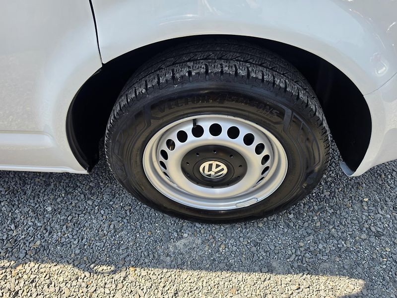 Volkswagen Multivan 2.0 TDI 103kw 7 Míst  TZ  - fotka 7 z 37