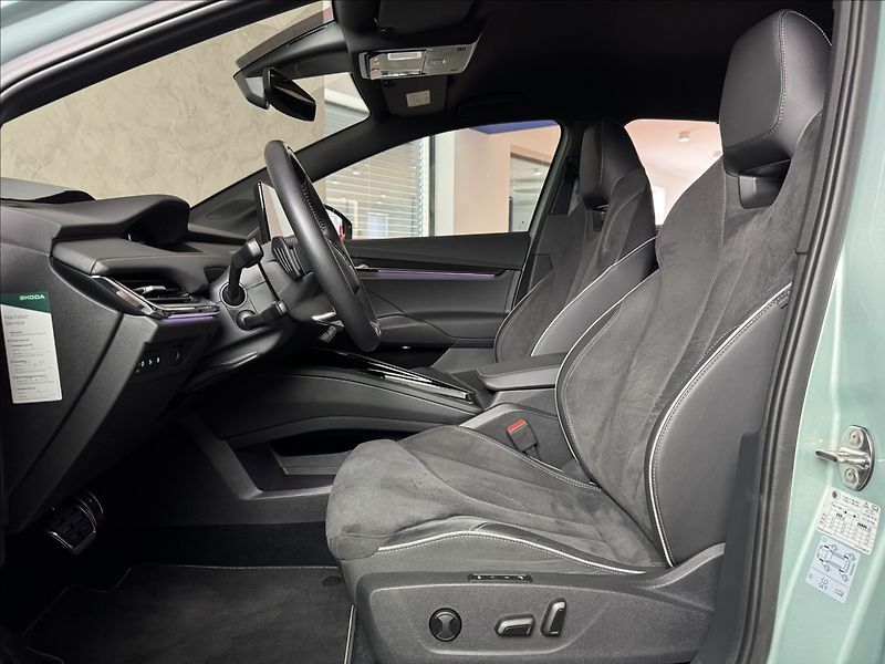 Škoda Enyaq 80x Sportline 4x4 LED Tepelko - fotka 22 z 50