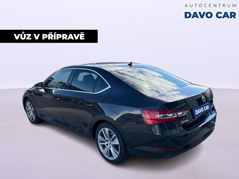 Škoda Superb 2,0 TDI 110kW DSG Style+ CZ - fotka 2 z 12