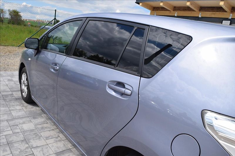 Toyota Verso 1,6 i 97KW NÍZKÉ KM 2XKOLA - fotka 11 z 48