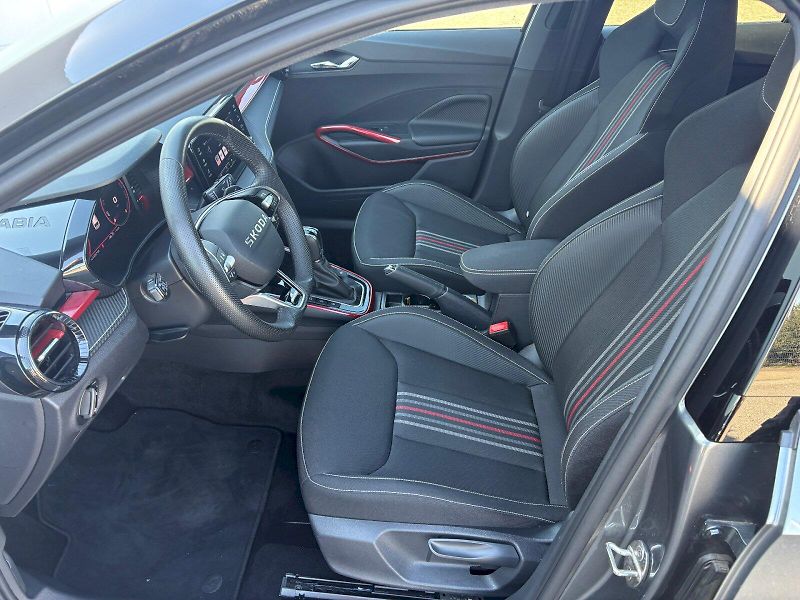 Škoda Fabia (2025) DSG 1.0 TSI / 85kW / MONTE CAR - fotka 6 z 25
