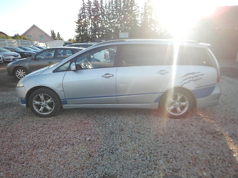 Mitsubishi Grandis 2.0 DI-D, KLIMA, 7 MÍST - fotografie inzerátu