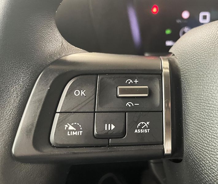 Citroën C4 1.2 PT, 96 kW, FEEL, ČR, 1.MAJ - fotka 15 z 27
